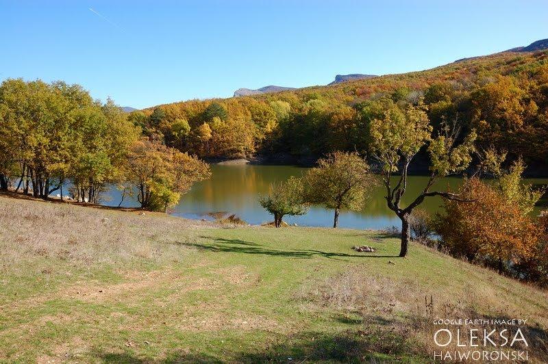Багата Ущелина з panoramio.com - Bagata Uschelyna