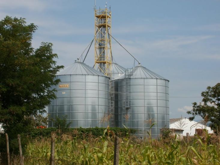 Неветленфолу з panoramio.com - Неветленфолу