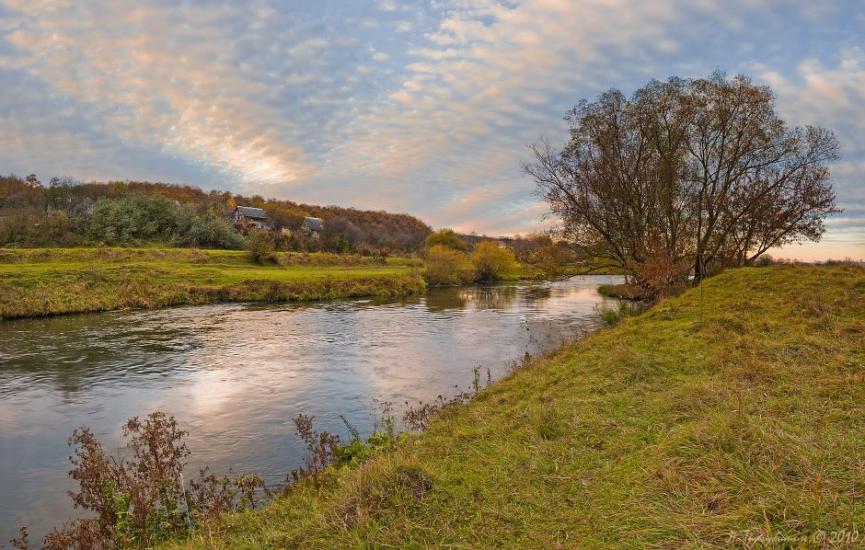 Буцнів з panoramio.com - Буцнев