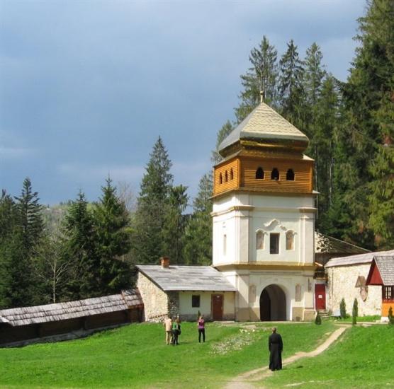 Манява з panoramio.com - Манява