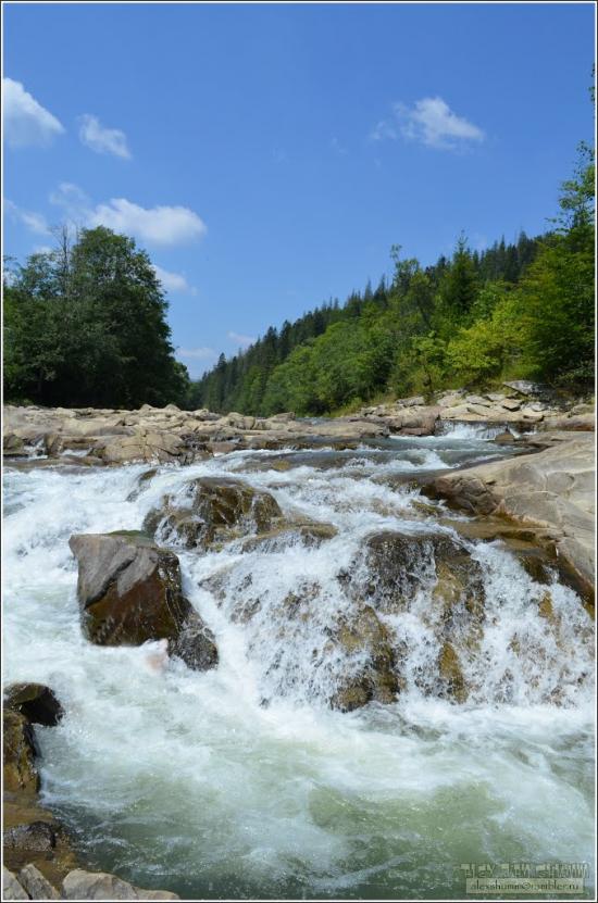 Новий Мізунь з panoramio.com - Novyy Mizun