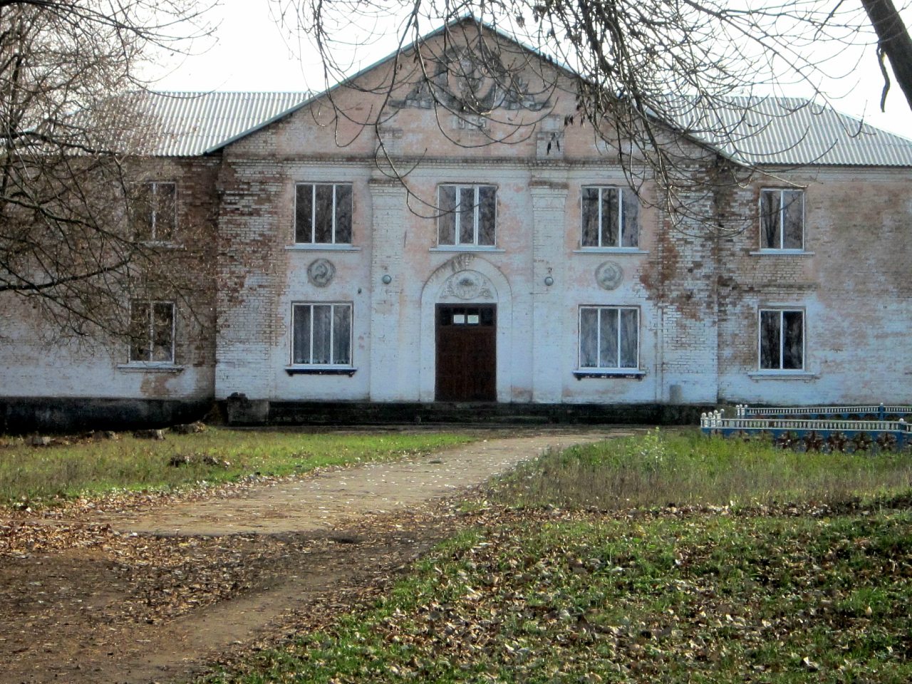 В селі Приют - Приют