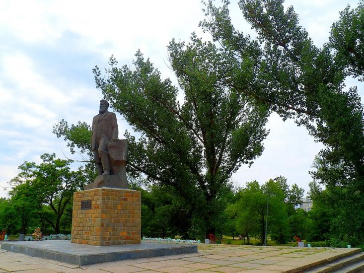 Лутугине з panoramio.com - Лутугине