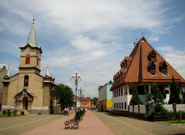 Тячів з panoramio.com - Tyachiv