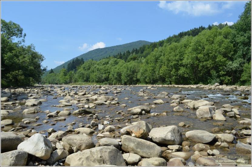 Новий Мізунь з panoramio.com - Novyy Mizun