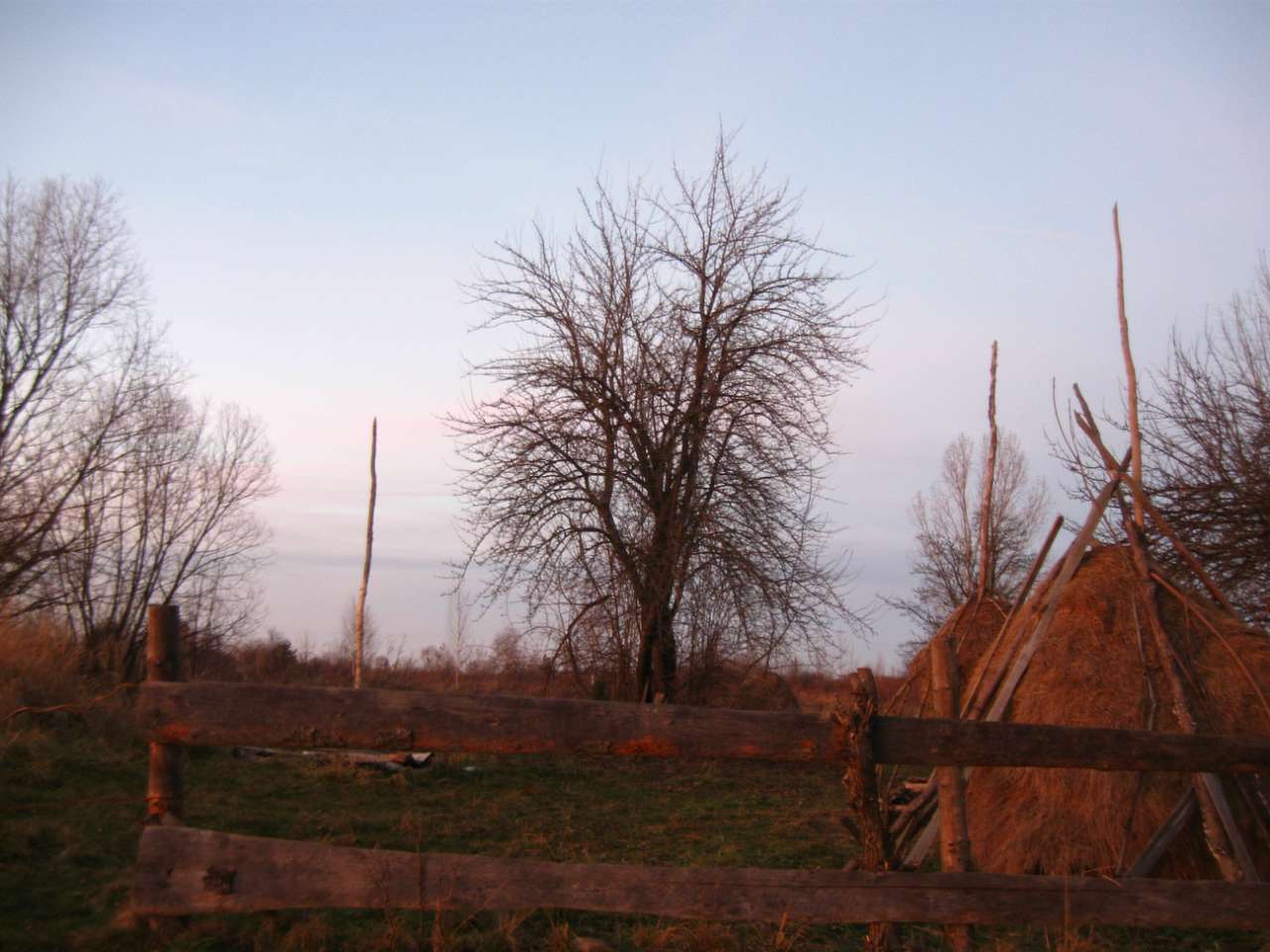 І СВІТАЄ, І СМЕРКАЄ - Небылов