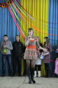 Новогодний школьный карнавал 2013