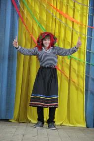 Новогодний школьный карнавал 2013