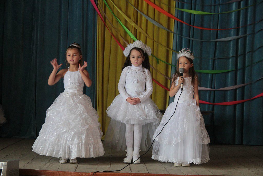 Новогодний школьный карнавал 2013 - Turyatka