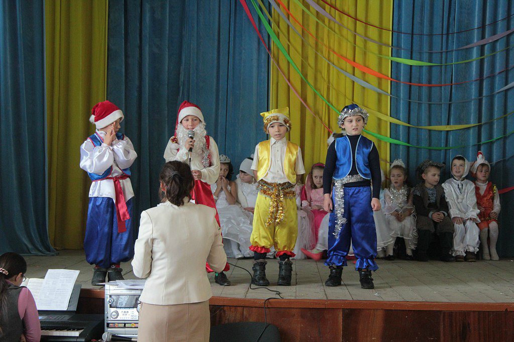 Новогодний школьный карнавал 2013 - Turyatka