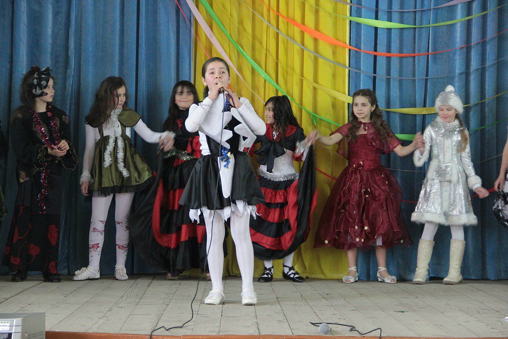 Новогодний школьный карнавал 2013 - Turyatka