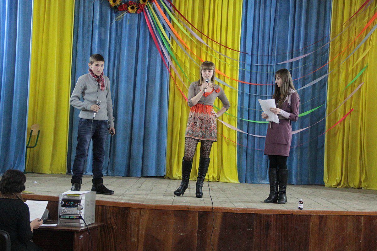 Новогодний школьный карнавал 2013 - Турятка