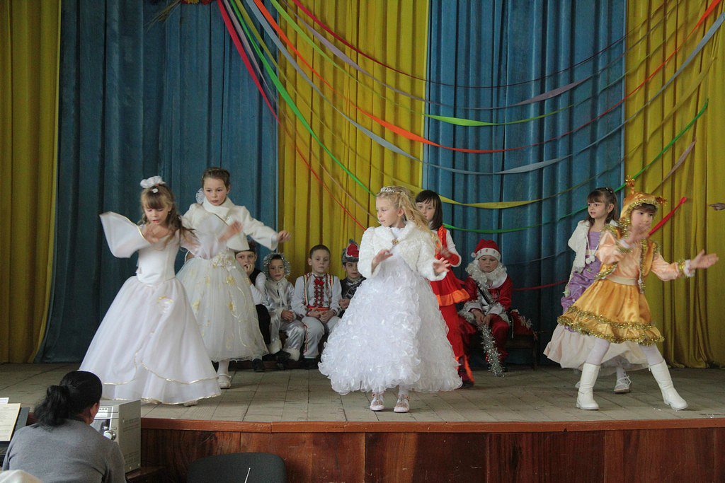 Новогодний школьный карнавал 2013 - Turyatka