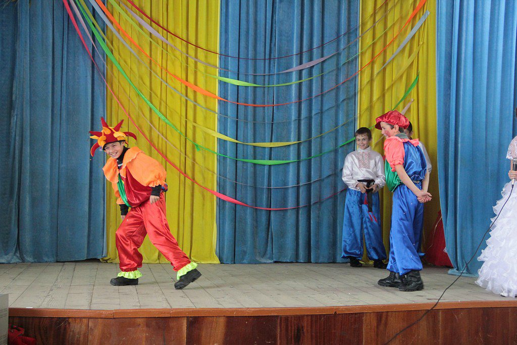 Новогодний школьный карнавал 2013 - Турятка