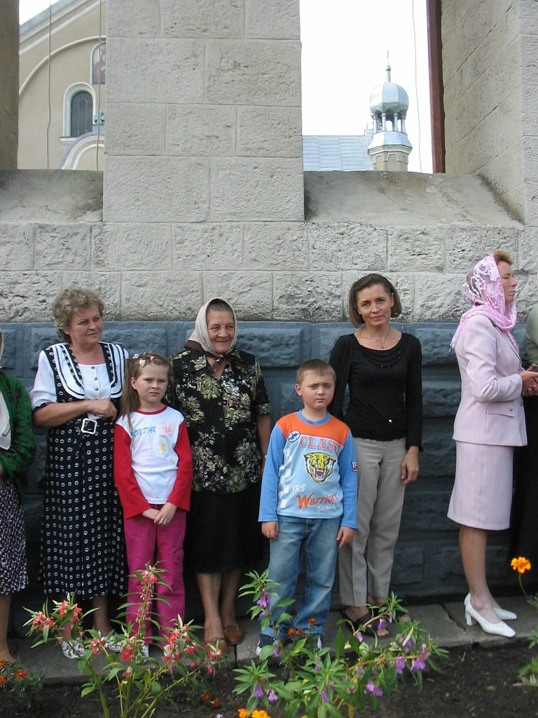 Відкриття пам'ятника Григорію Хомишину. - Гадинківці