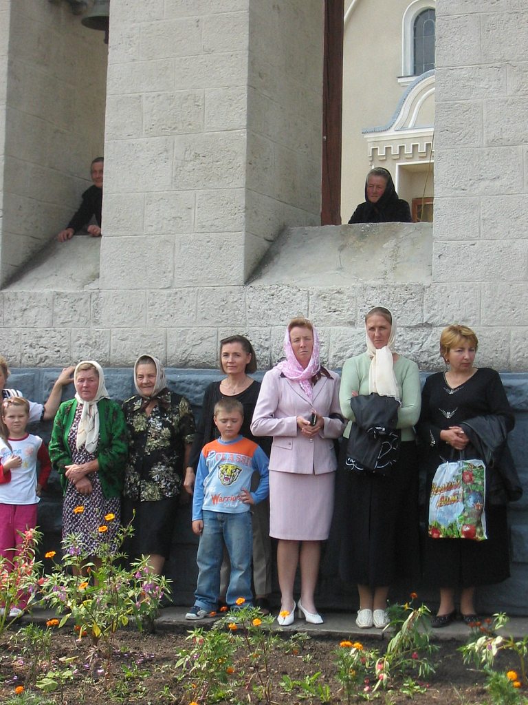 Відкриття пам'ятника Григорію Хомишину. - Гадинківці