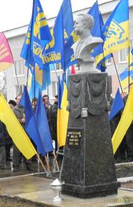 Воскресiння Титана.