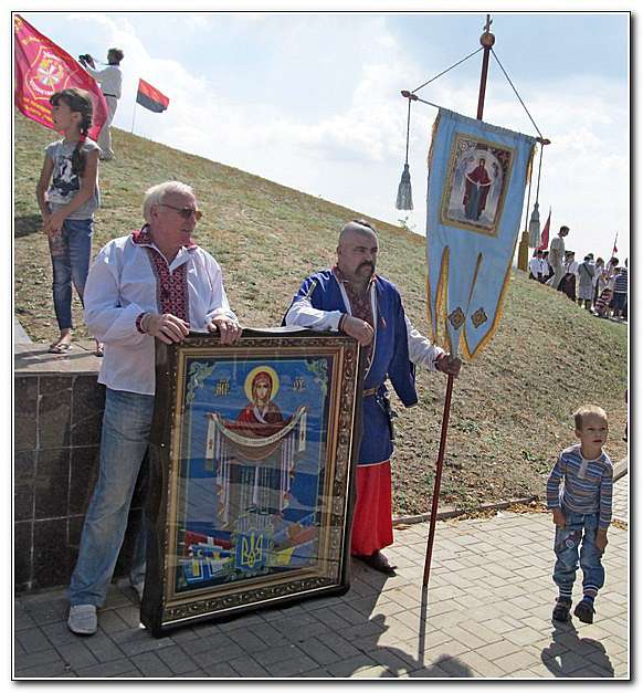 СЕРПНЕВІ ГОСТИНИ У ІВАНА СІРКА - Капулівка