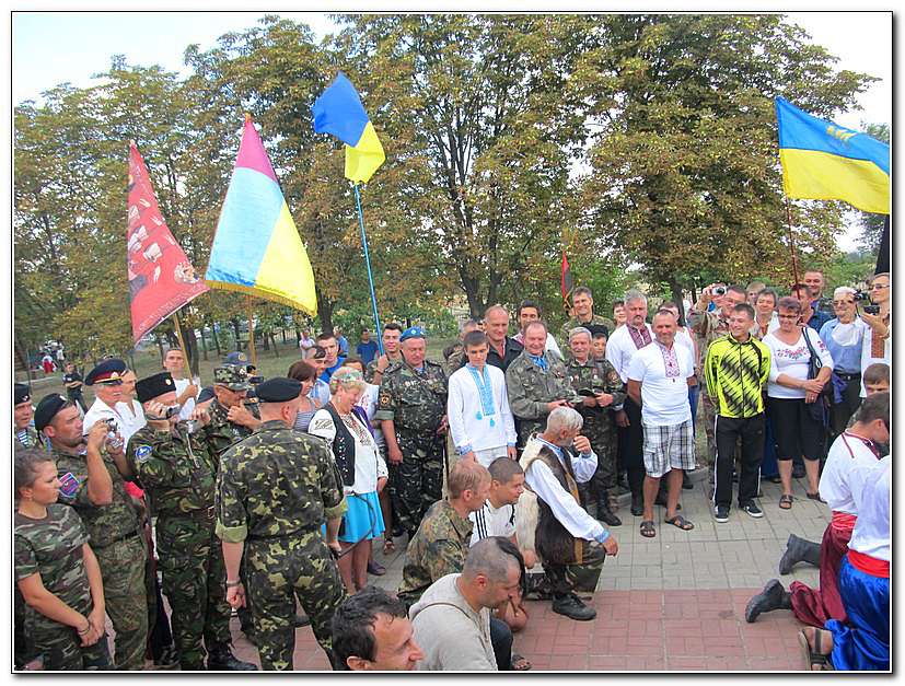 СЕРПНЕВІ ГОСТИНИ У ІВАНА СІРКА - Капулівка