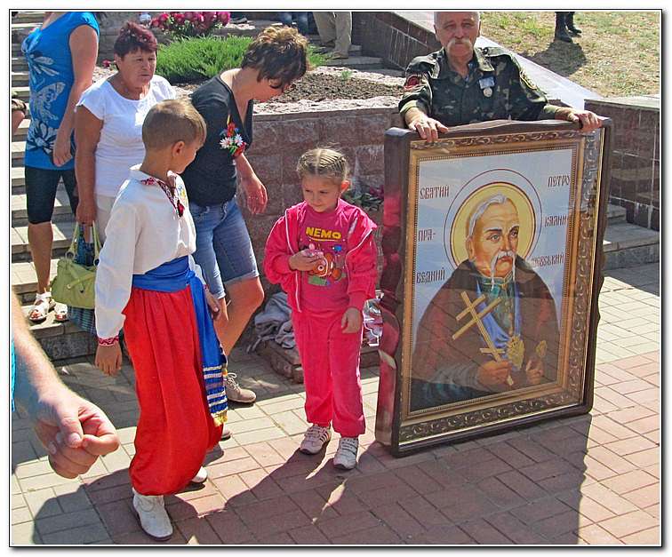 СЕРПНЕВІ ГОСТИНИ У ІВАНА СІРКА - Капулівка