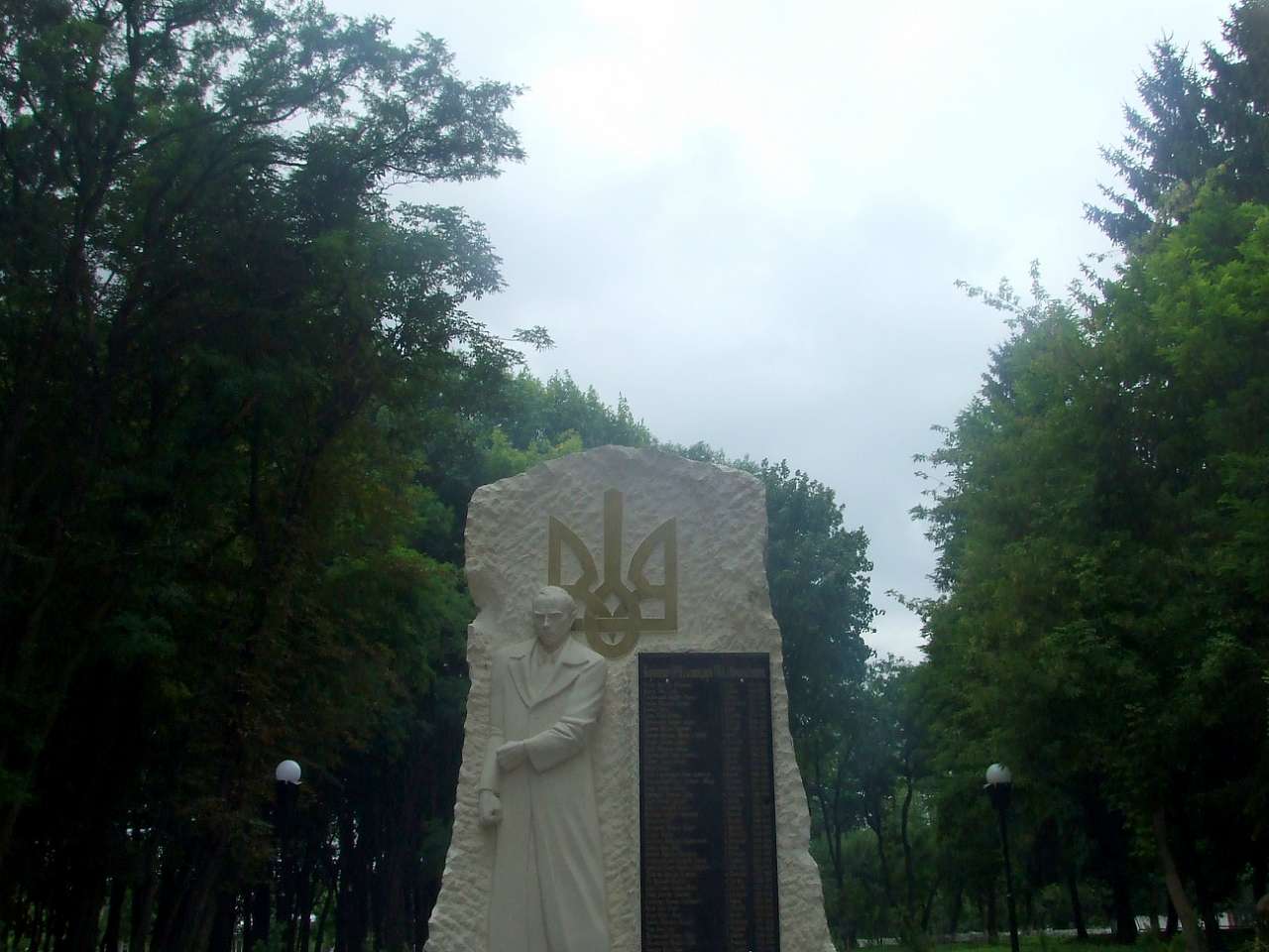 Пам'ятники, скульптури, пам'ятні дошки,хре... - Миколаїв