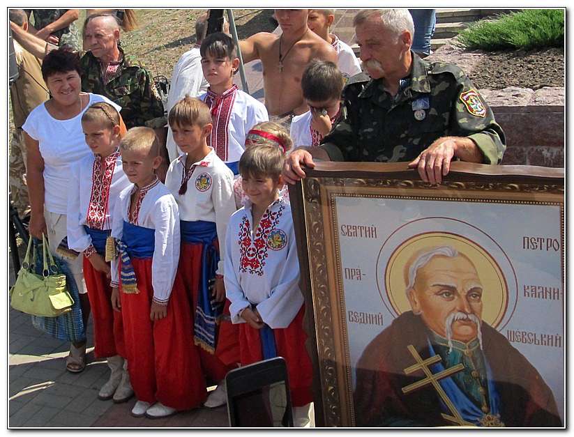 СЕРПНЕВІ ГОСТИНИ У ІВАНА СІРКА - Капулівка