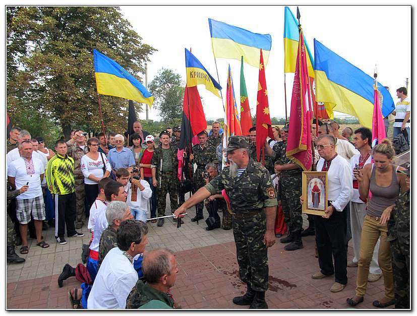 СЕРПНЕВІ ГОСТИНИ У ІВАНА СІРКА - Капулівка