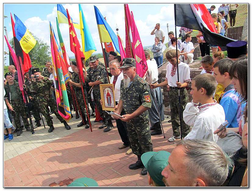 СЕРПНЕВІ ГОСТИНИ У ІВАНА СІРКА - Капулівка