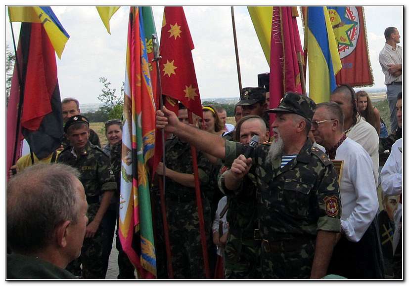 СЕРПНЕВІ ГОСТИНИ У ІВАНА СІРКА - Капулівка