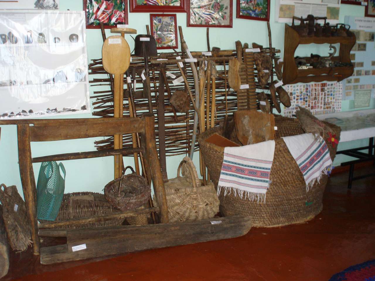 МАЙКІВ - Майков