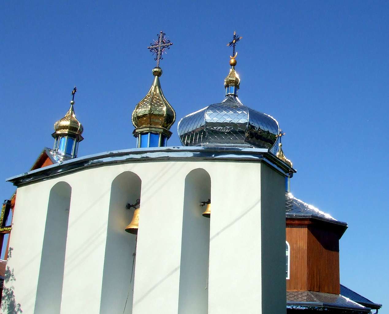 Храм Преподобної Параскевії - Кути