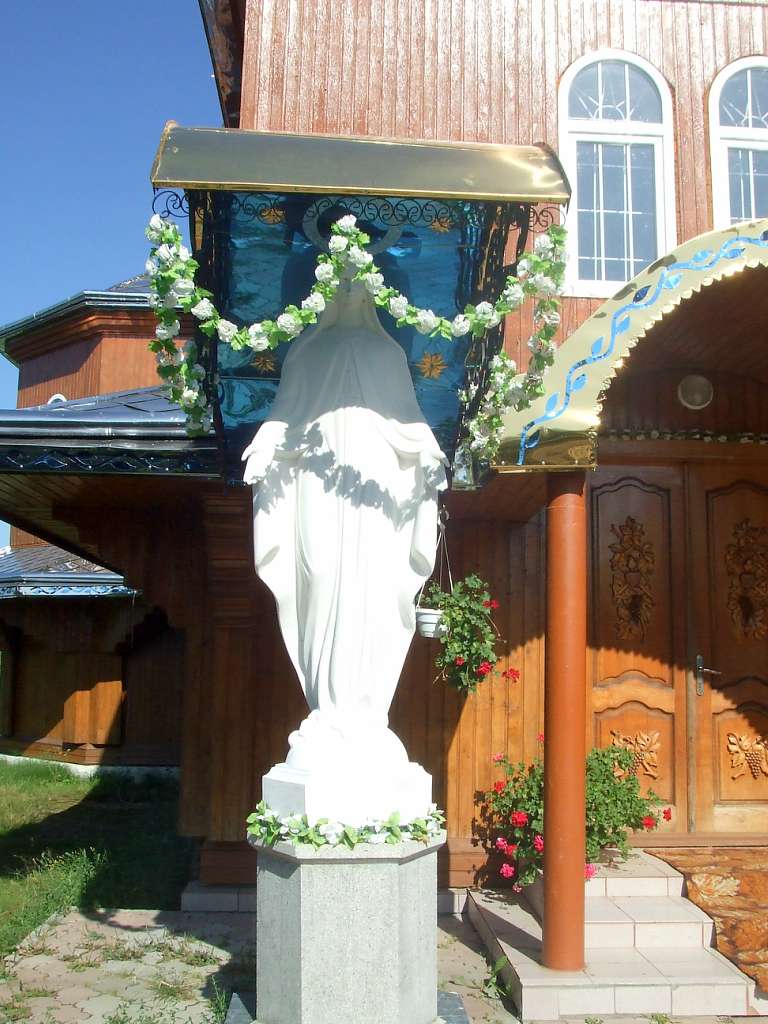 Храм Преподобної Параскевії - Кути