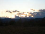 І СВІТАЄ, І СМЕРКАЄ