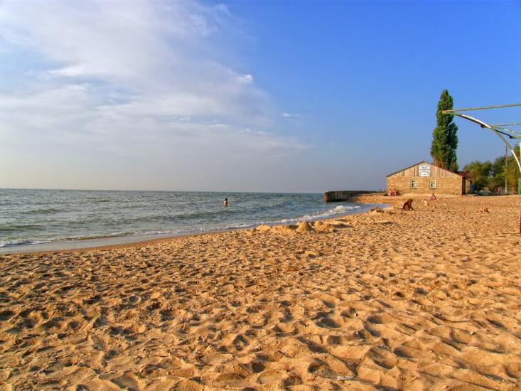 Азовське з panoramio.com - Азовское