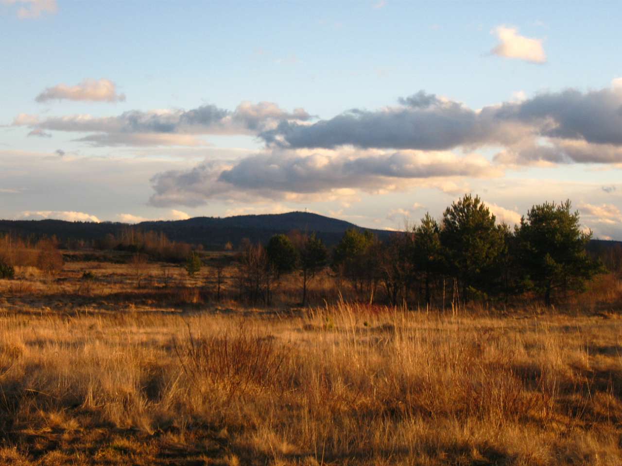 І СВІТАЄ, І СМЕРКАЄ - Небылов