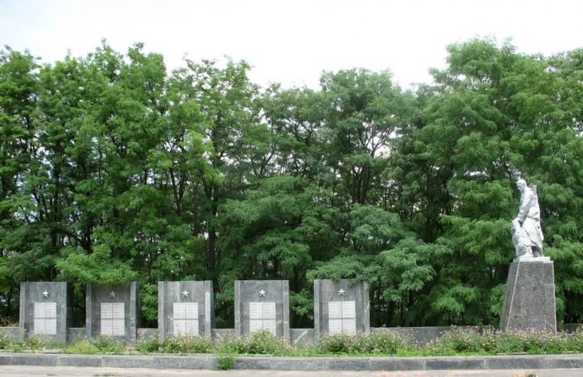 Військове з panoramio.com - Військове