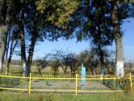 Пам'ятний знак на місці старої церкви