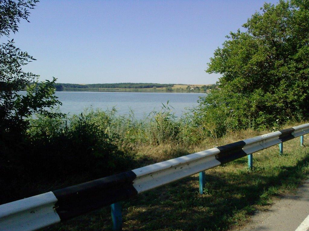 Пролетарій з panoramio.com - Пролетарій