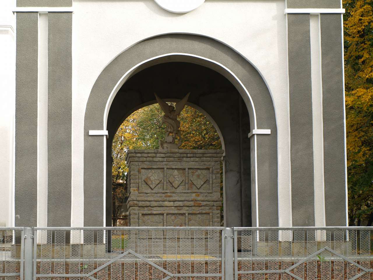ВУЛИЦЯМИ ОСІННЬОГО БОРЩІВА  - Борщев