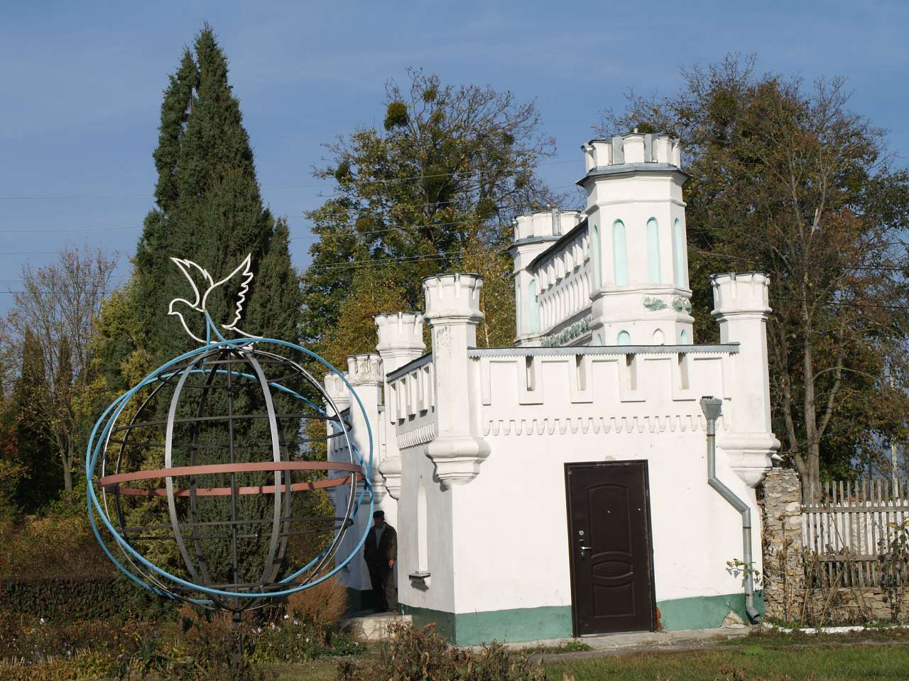 ПАЛАЦ  ВОРОНІНА - Білокриниця