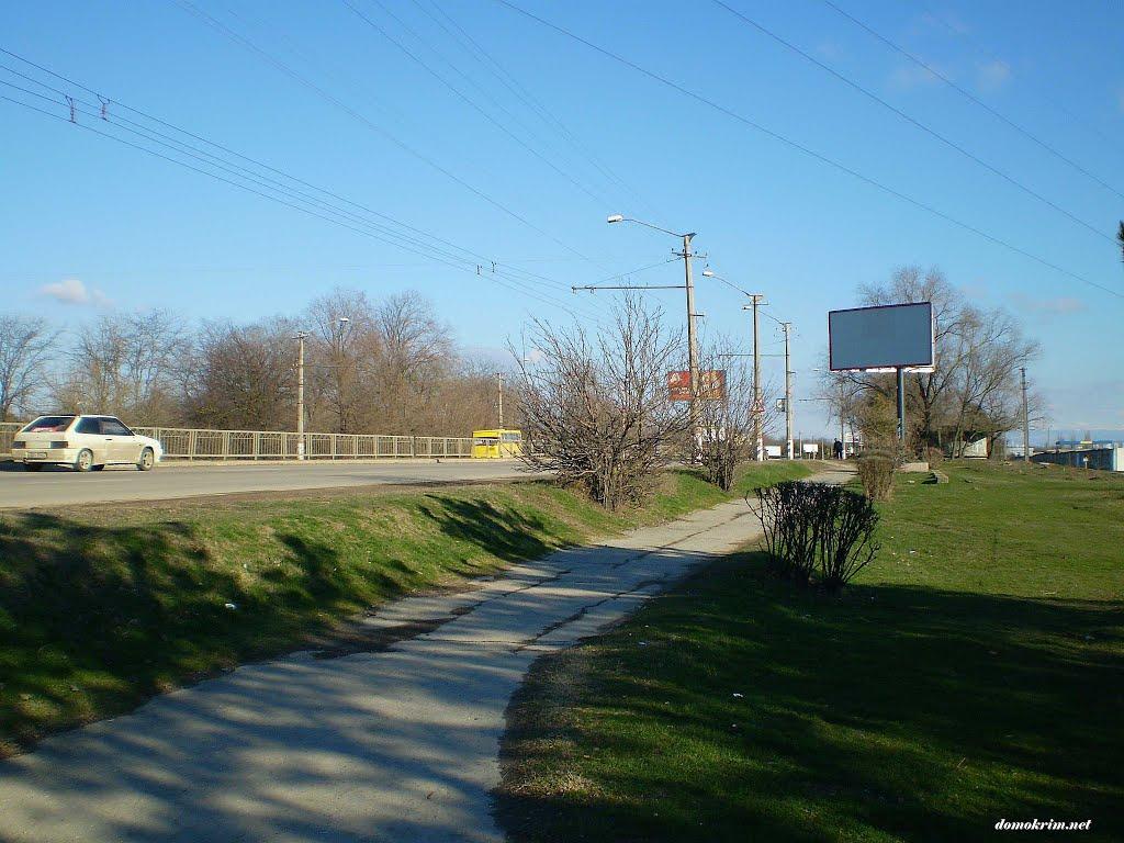 Молодіжне з panoramio.com - Molodizhne