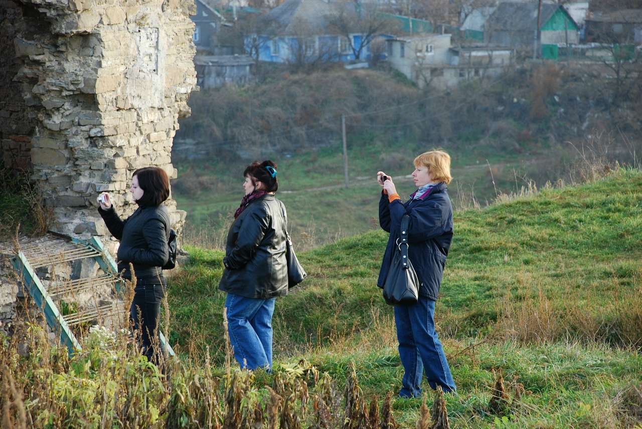 ФОРТЕЦЯ НА КОРДОНІ ТРЬОХ ІМПЕРІЙ - Жванець