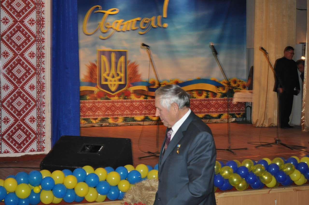 З святом .З ДНЕМ ПРАЦІВНИКІВ С/Г - Семенівка