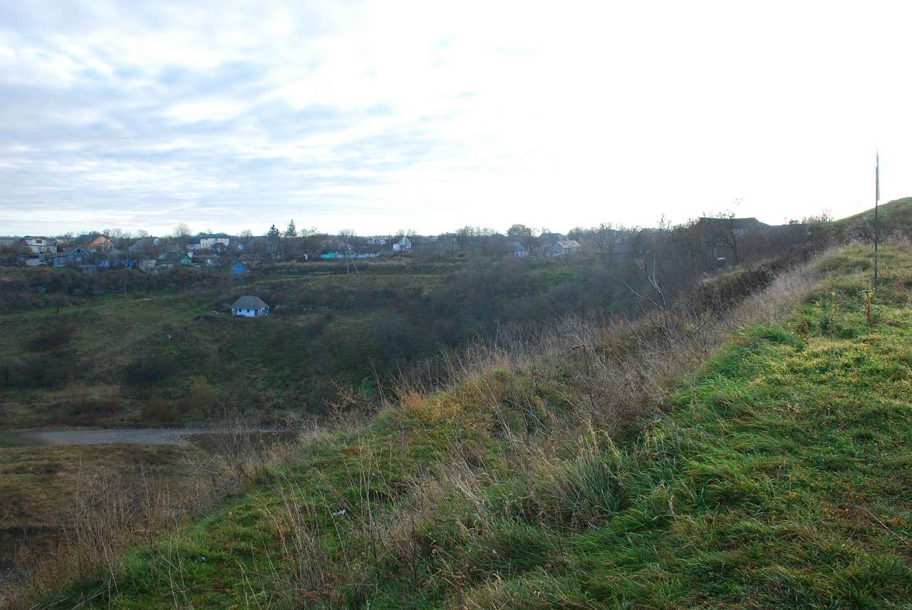 ФОРТЕЦЯ НА КОРДОНІ ТРЬОХ ІМПЕРІЙ - Жванець