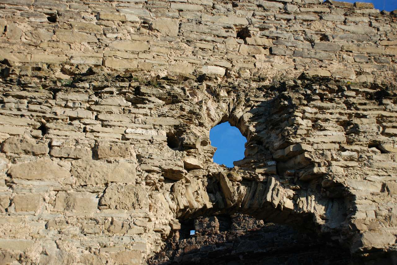 ФОРТЕЦЯ НА КОРДОНІ ТРЬОХ ІМПЕРІЙ - Жванец