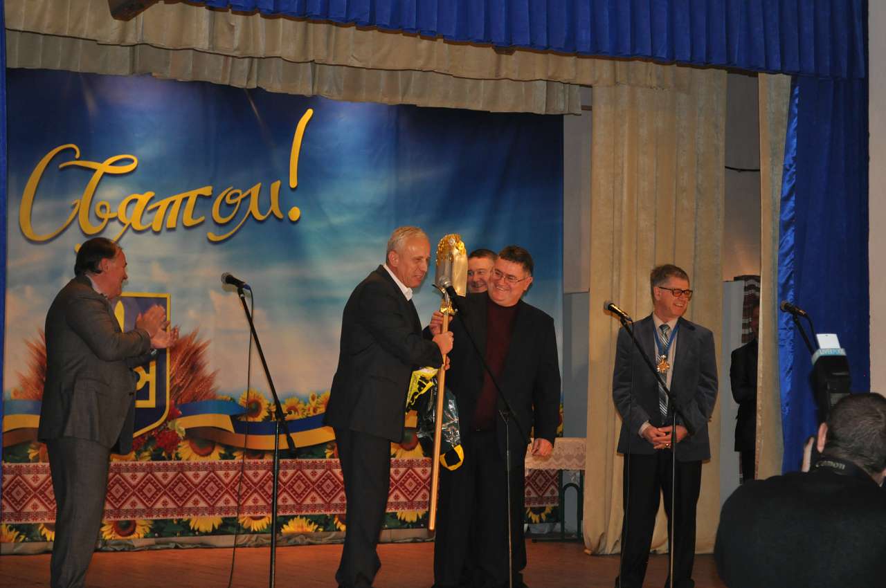 З святом .З ДНЕМ ПРАЦІВНИКІВ С/Г - Семенівка