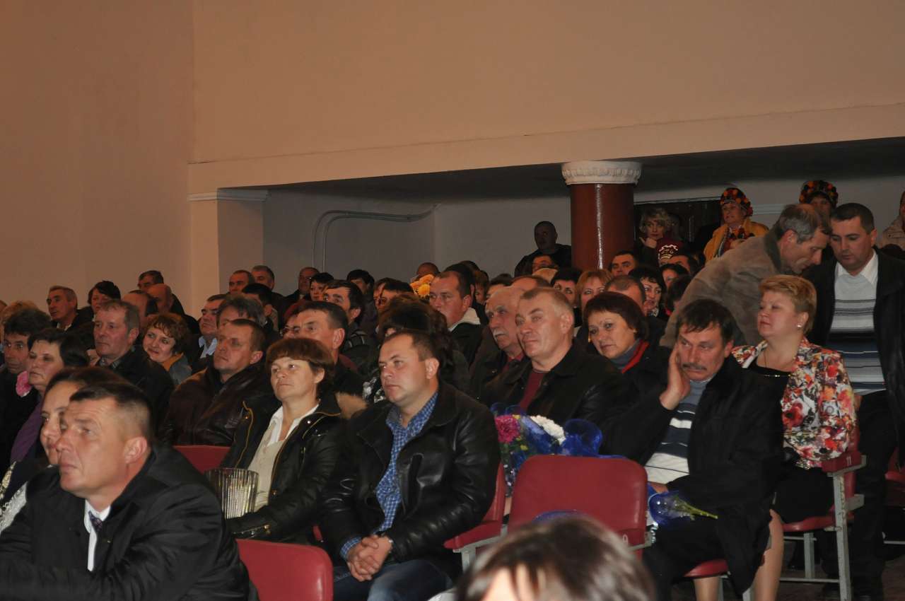 З святом .З ДНЕМ ПРАЦІВНИКІВ С/Г - Семенівка