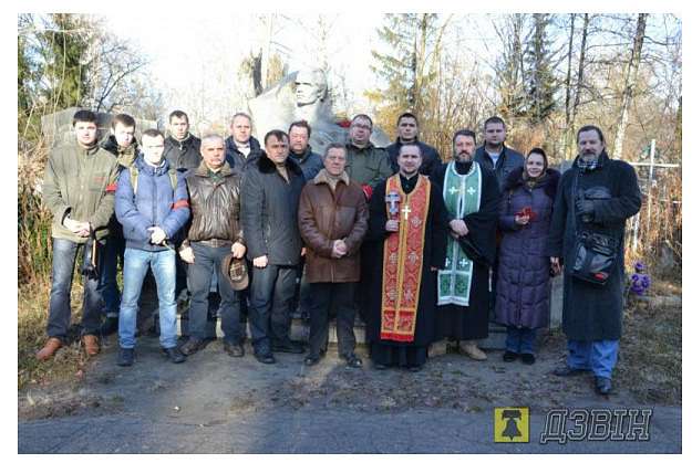 Пам'яті Василя Симоненко - Biyivtsi