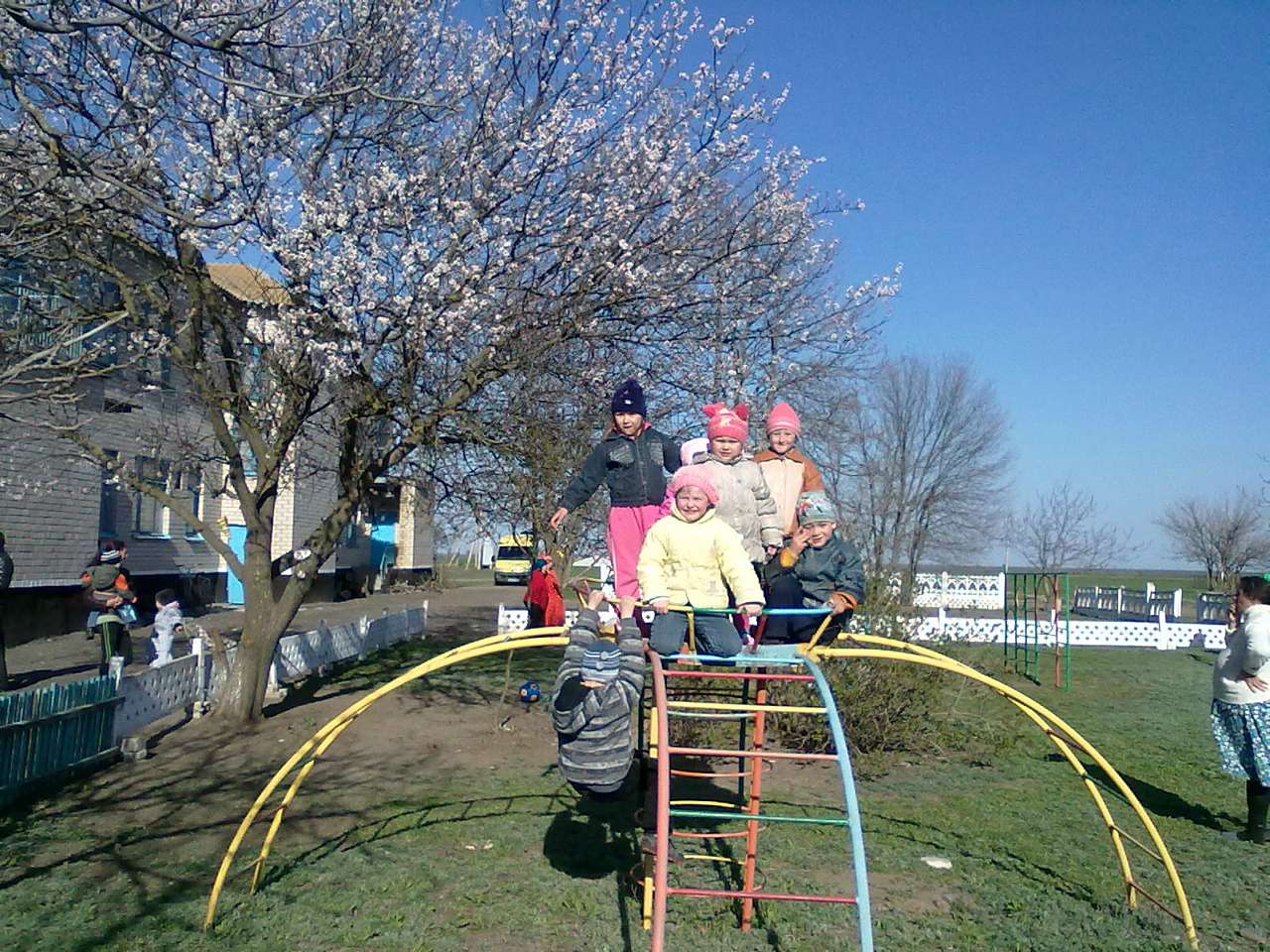 2 - Першотравневе