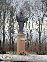 Пам'ятники, скульптури